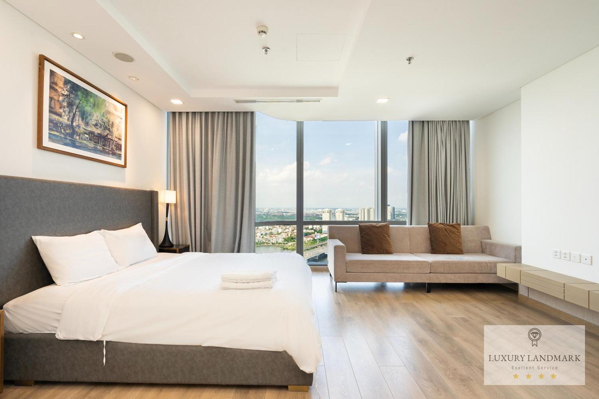 Celeste Landmark 81 Riverview Khách sạn hẻo lánh