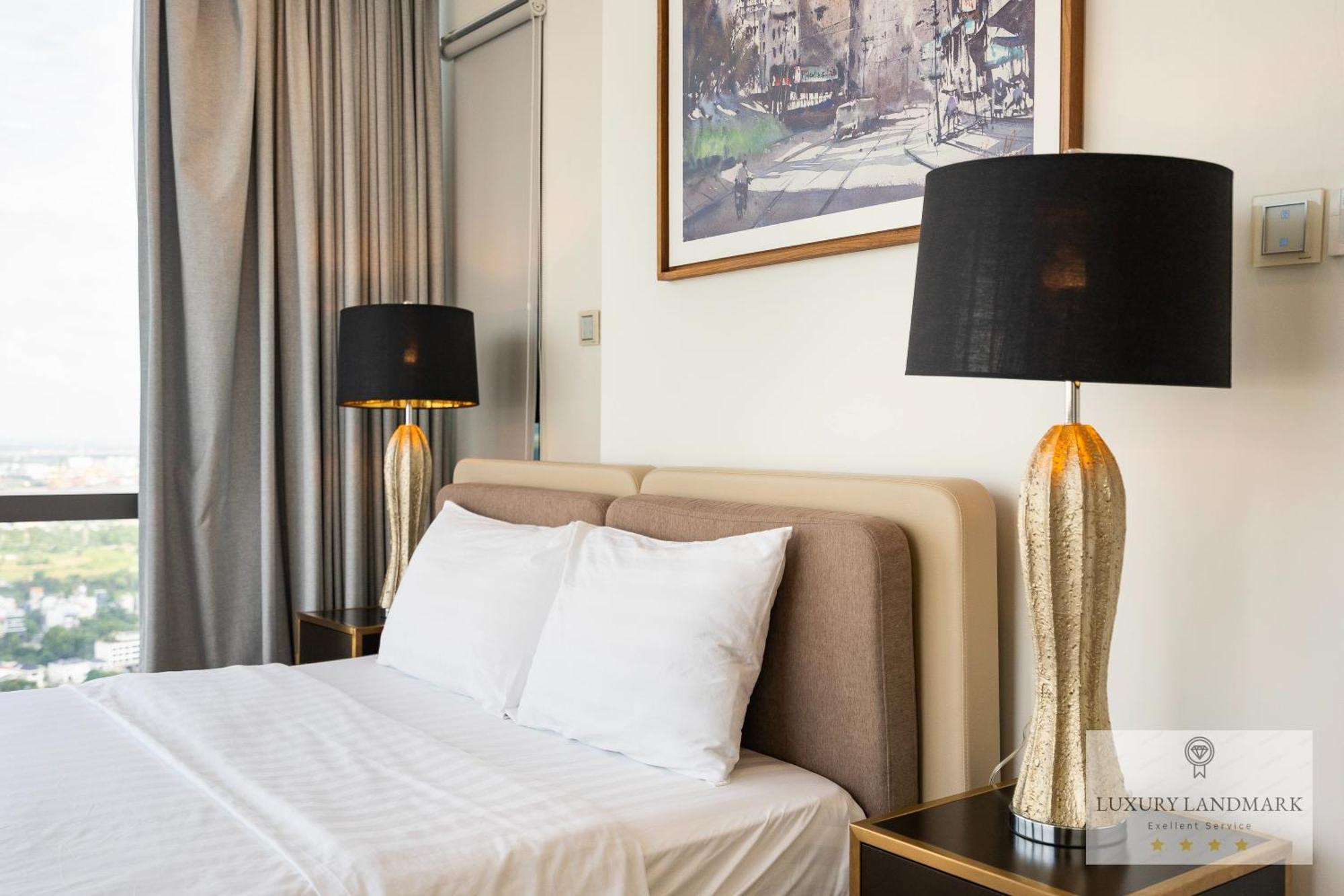 Khách sạn hẻo lánh Celeste Landmark 81 Riverview TP. Hồ Chí Minh