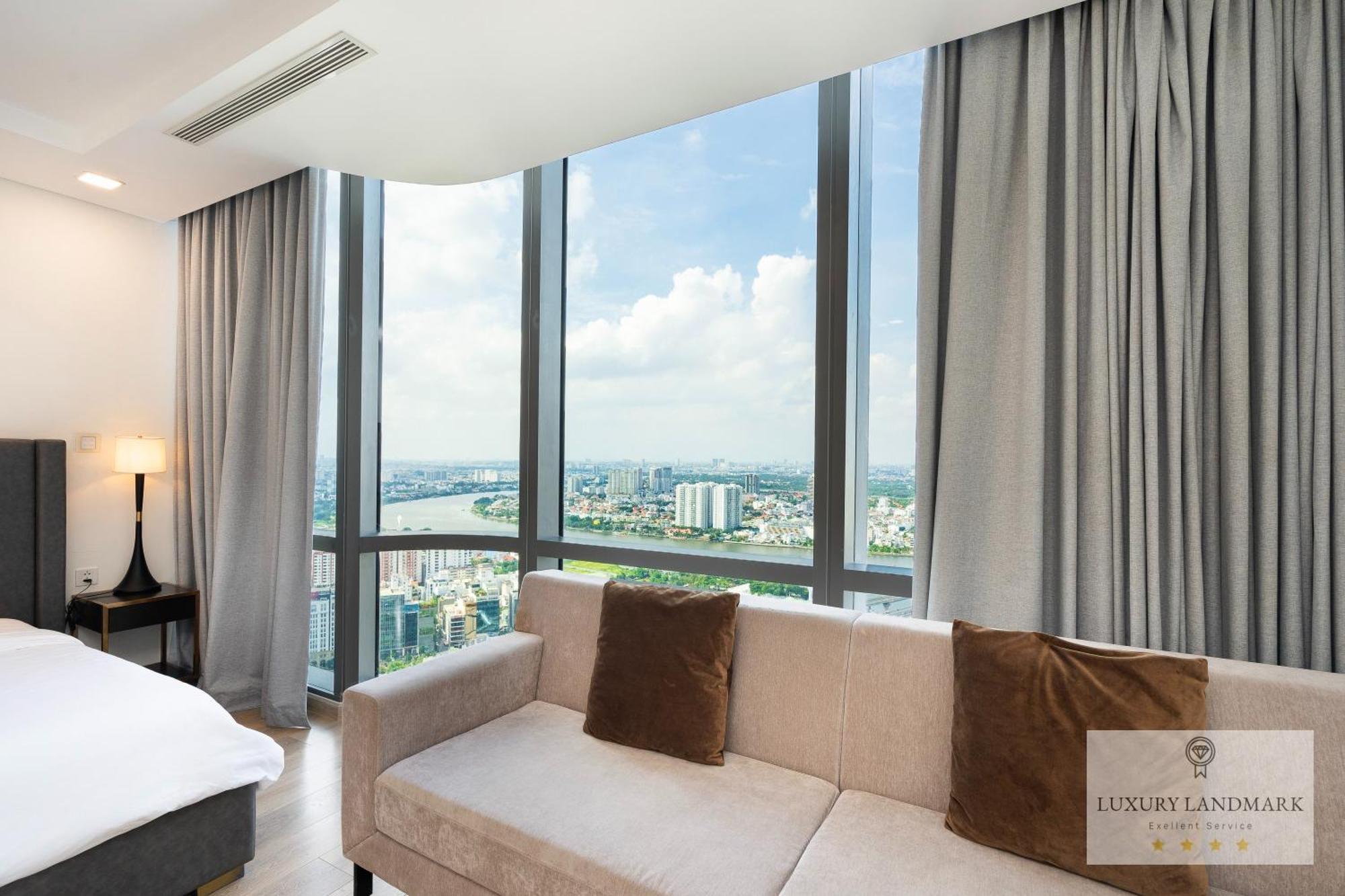 Aparthotel Celeste Landmark 81 Riverview 4*