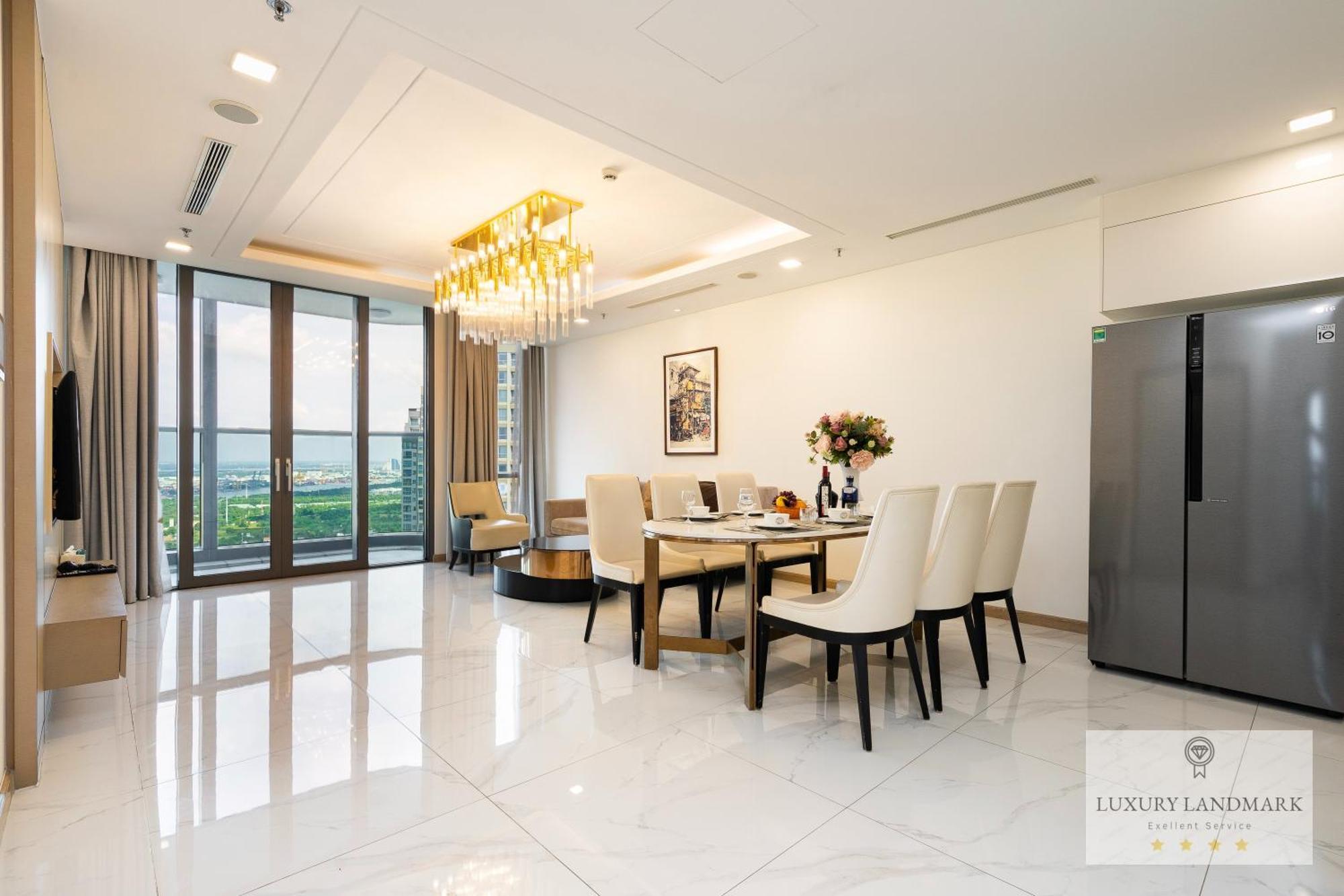 Aparthotel Celeste Landmark 81 Riverview