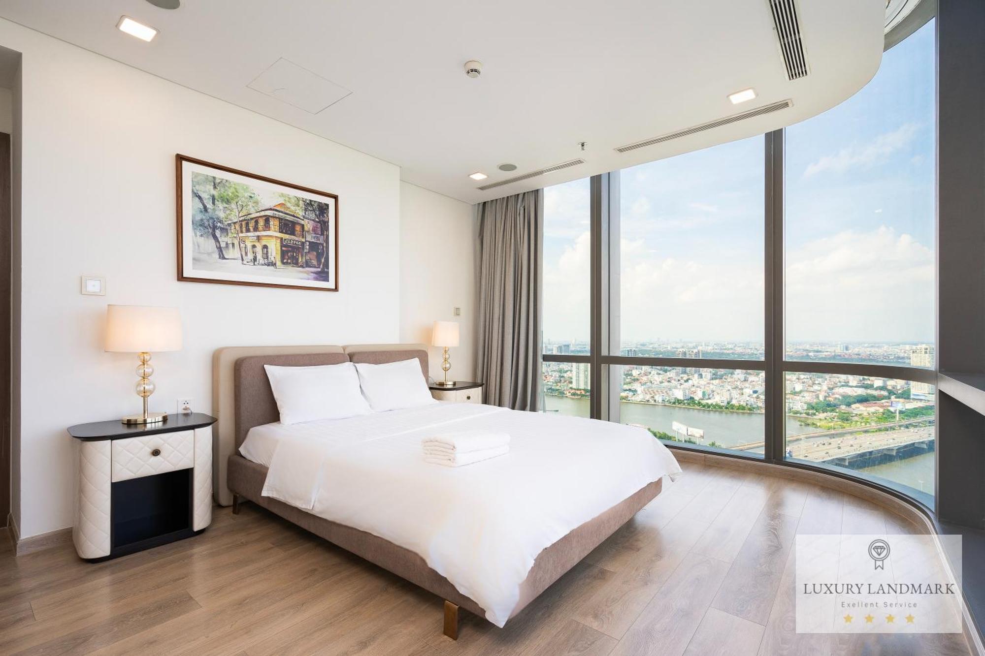 Aparthotel Celeste Landmark 81 Riverview 4*