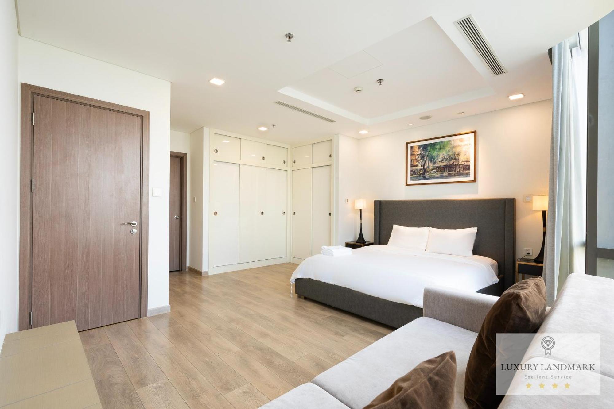 Celeste Landmark 81 Riverview Aparthotel 4*