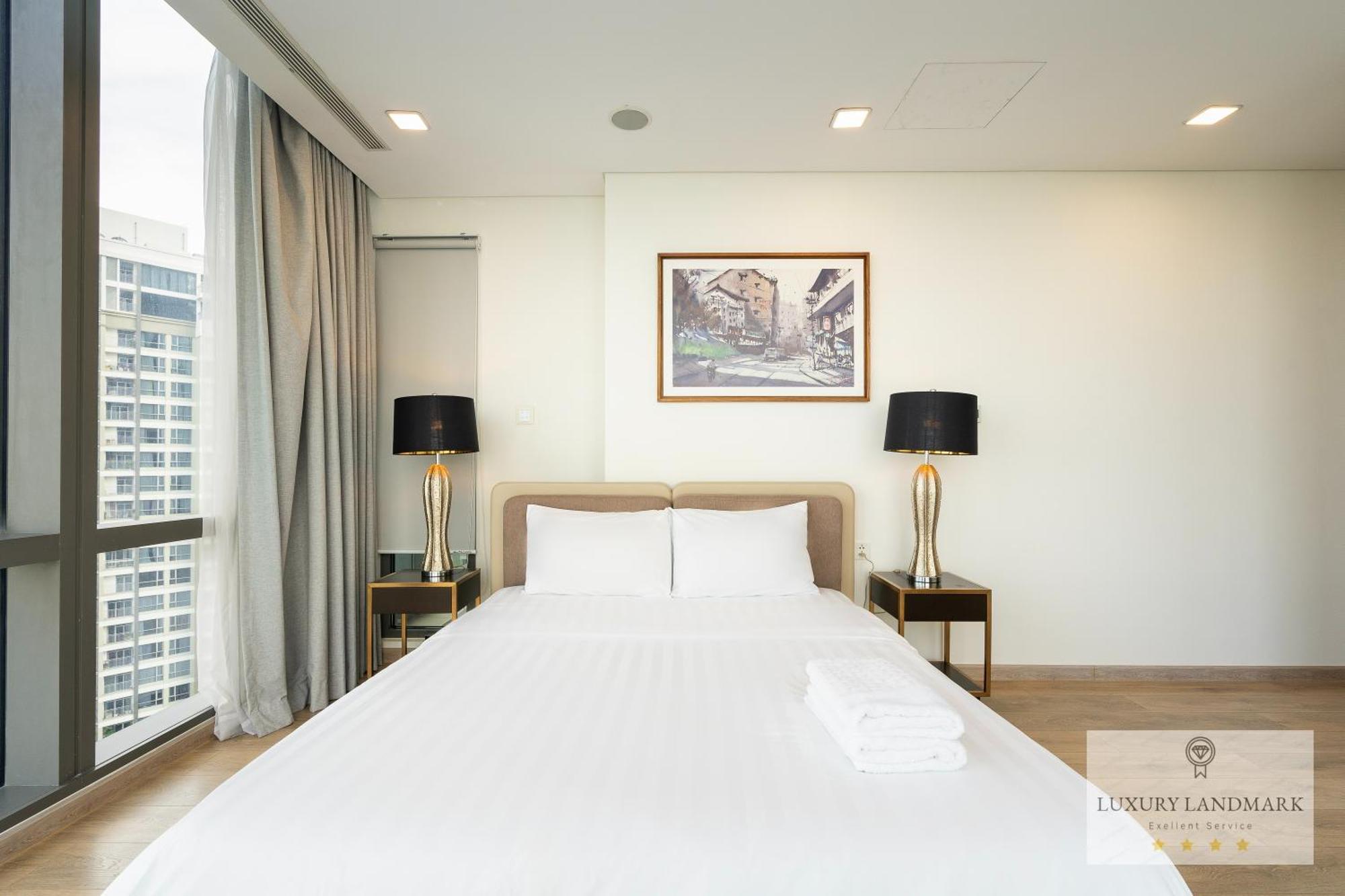 Aparthotel Celeste Landmark 81 Riverview
