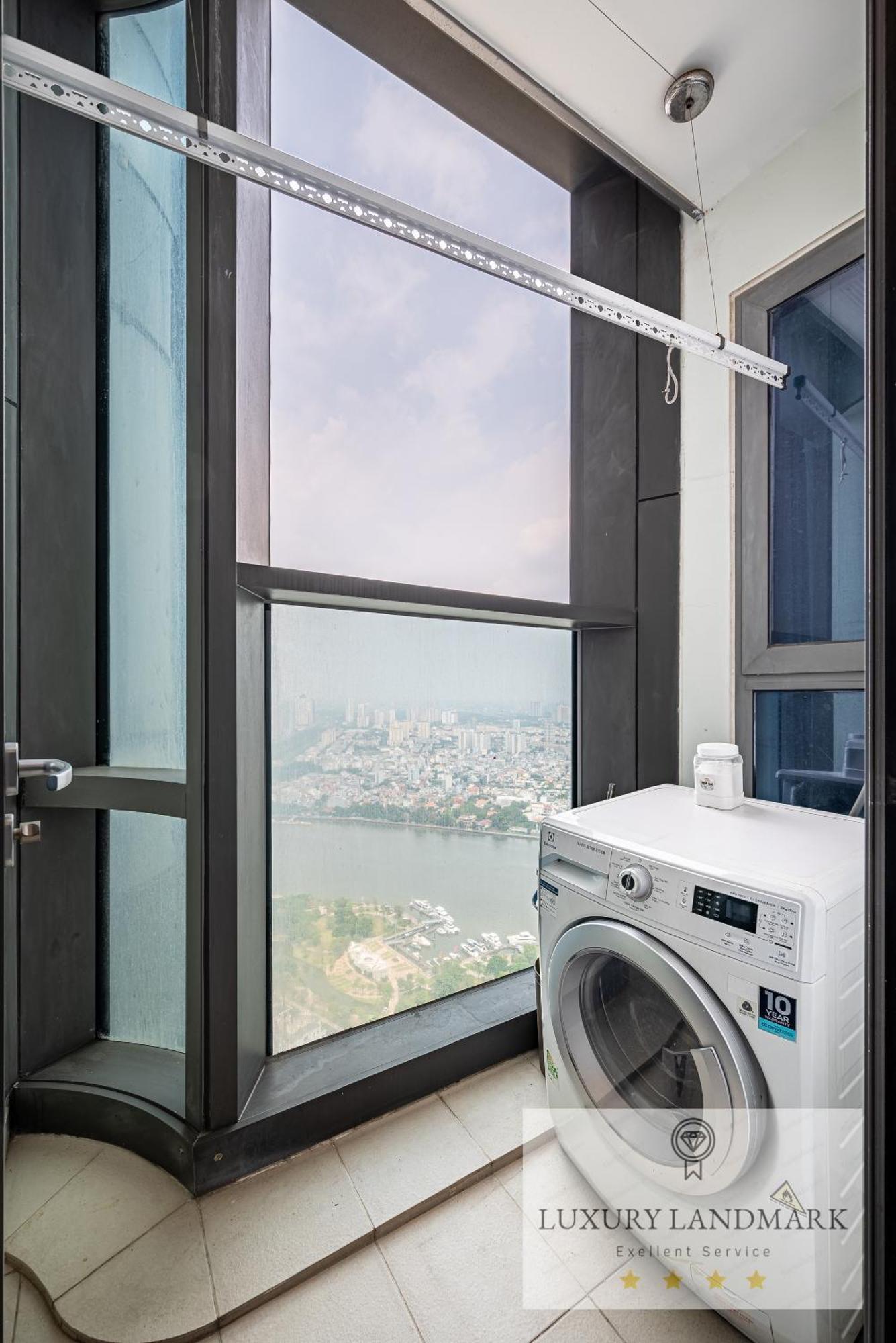 Celeste Landmark 81 Riverview Aparthotel 4*