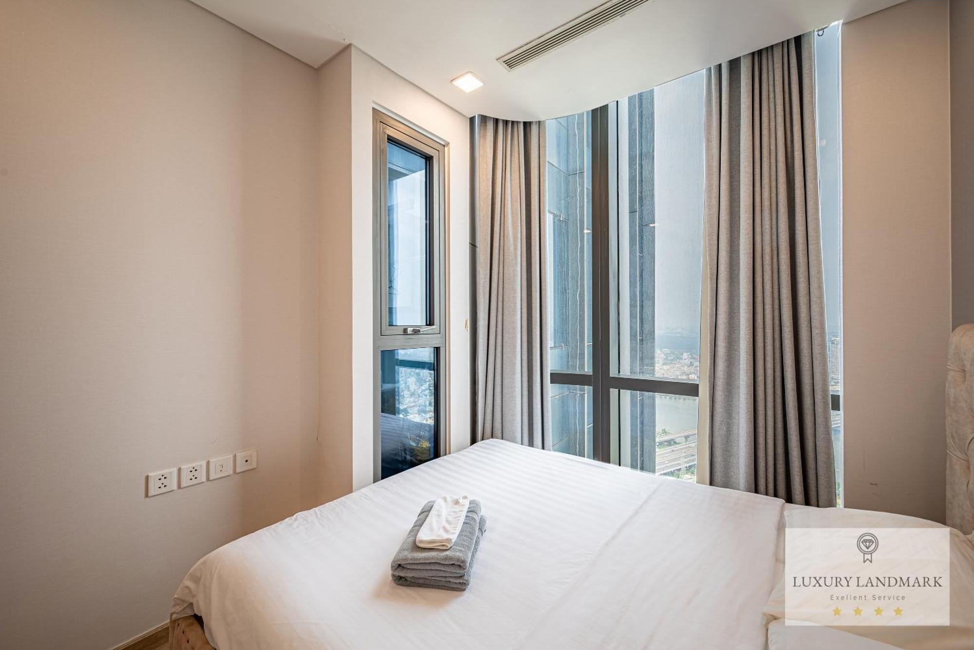 Celeste Landmark 81 Riverview 4*