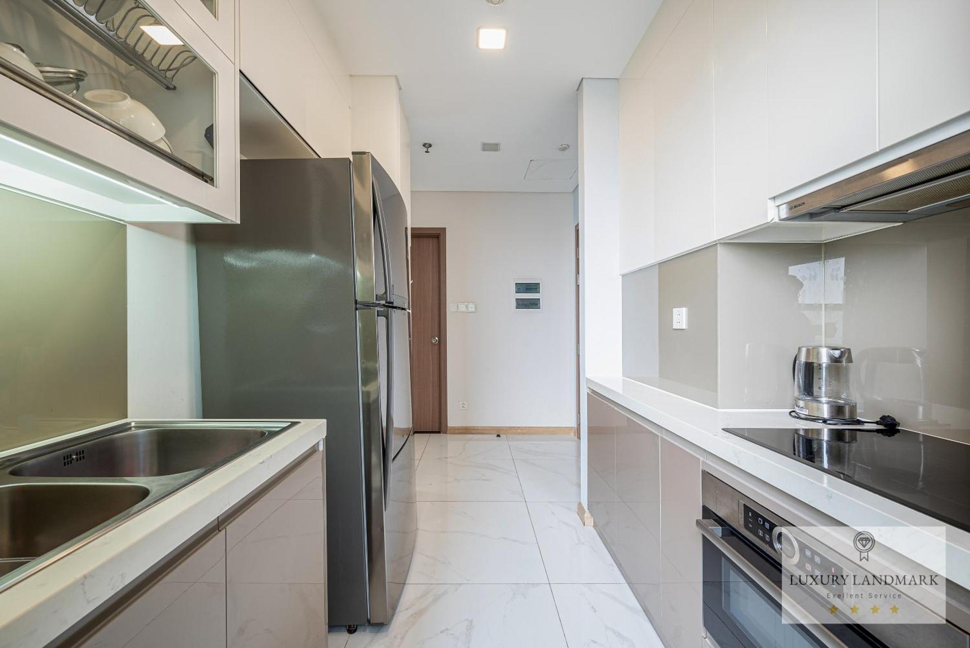 Celeste Landmark 81 Riverview Aparthotel 4*