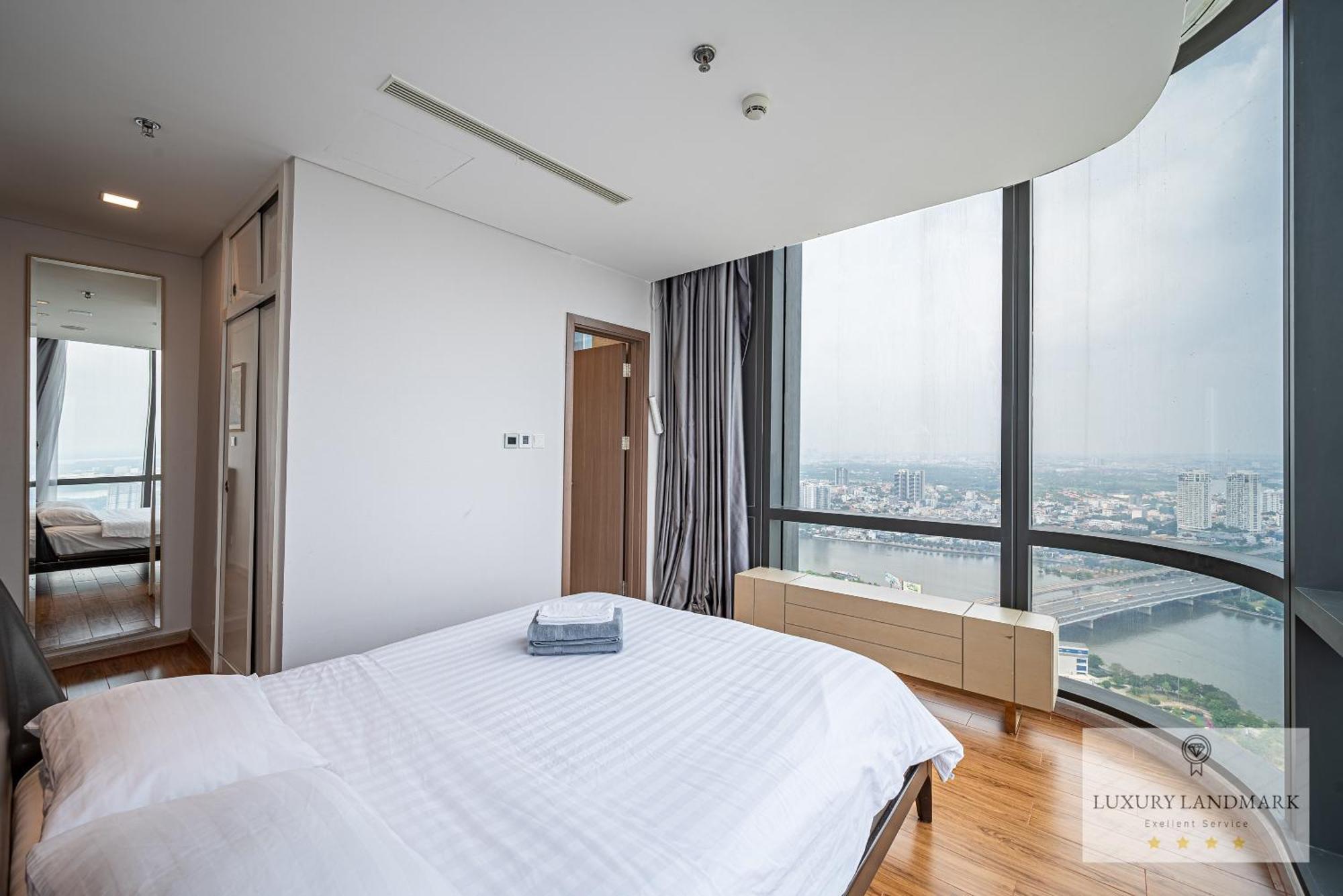 Aparthotel Celeste Landmark 81 Riverview 4*