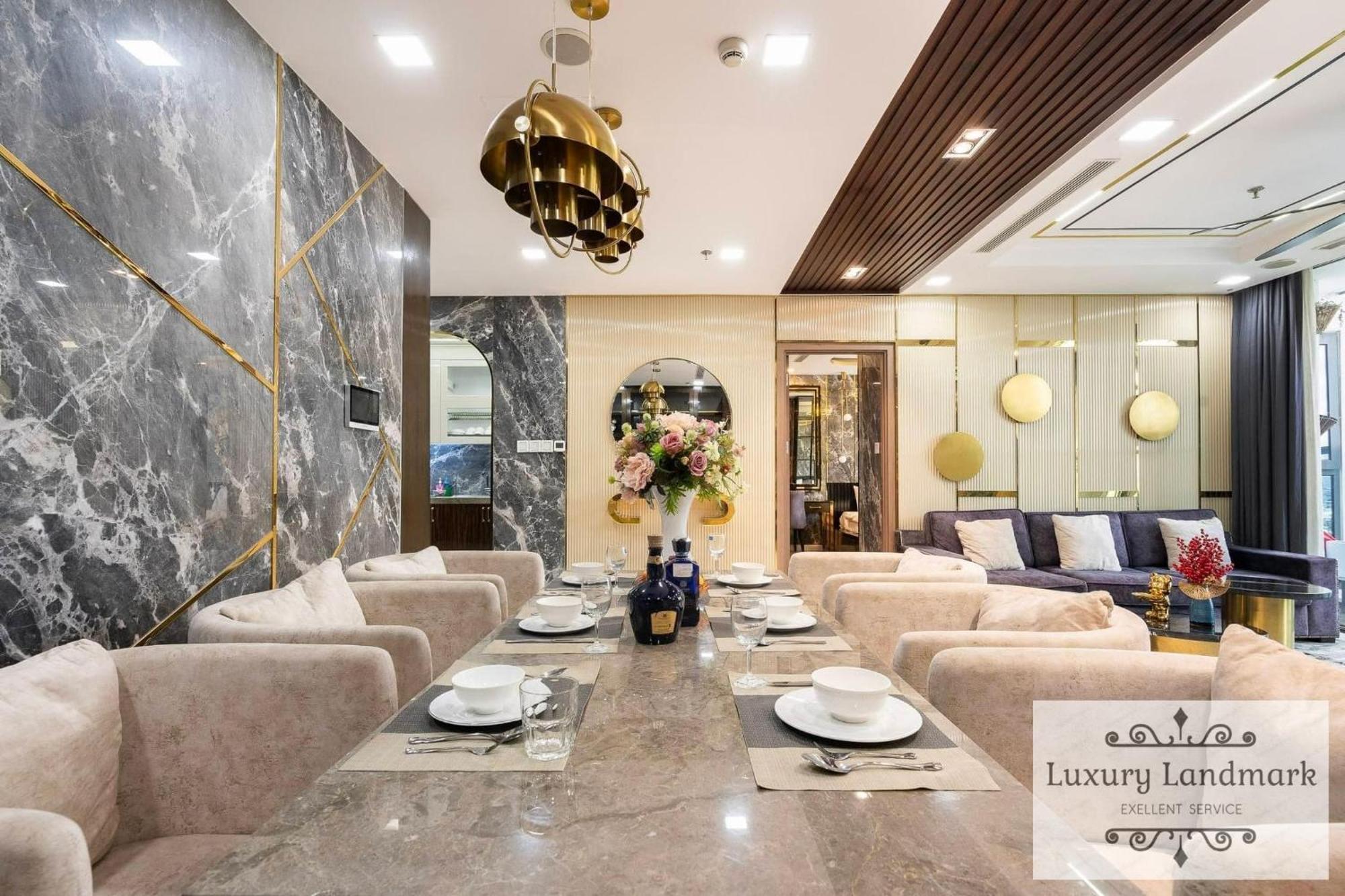 Celeste Landmark 81 Riverview 4*