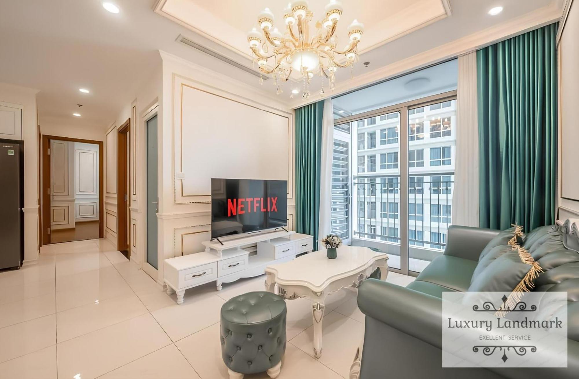 Aparthotel Celeste Landmark 81 Riverview 4*