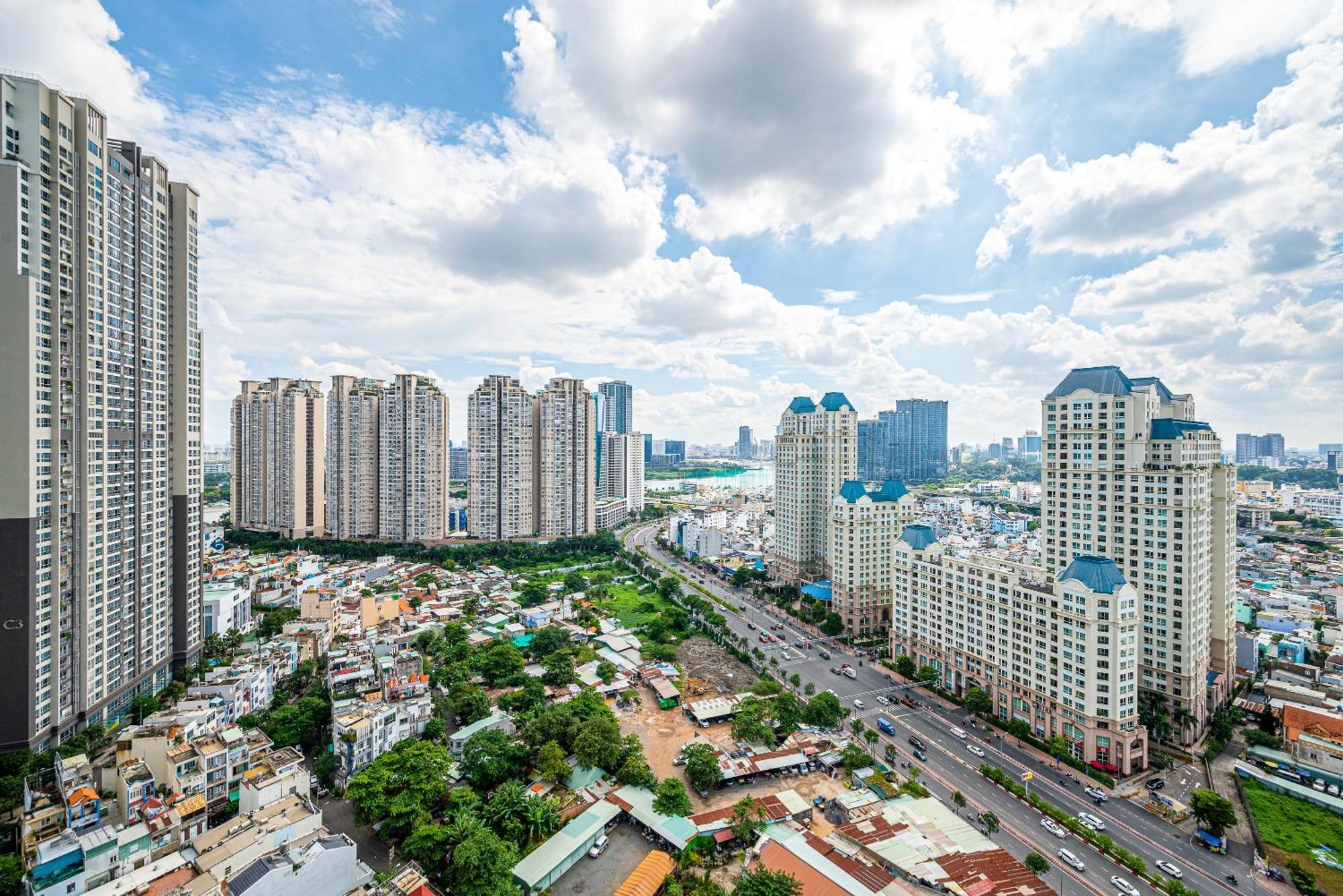 Celeste Landmark 81 Riverview Aparthotel